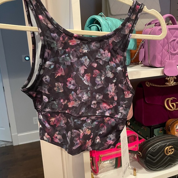 NWOT Lululemon Power Pivot Tank - Activate Floral Multi - Picture 2 of 6